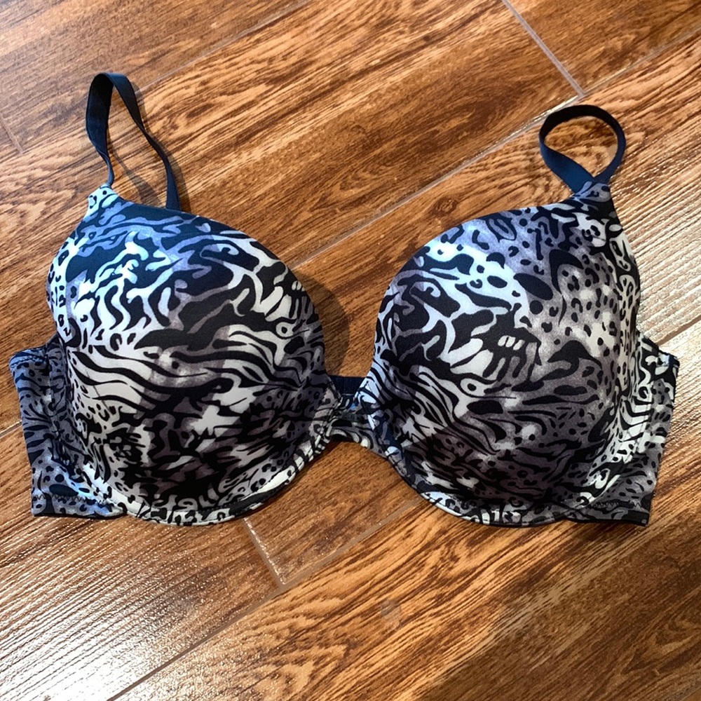 Self Expressions Maidenform Bra 5733 UW Bra 36D Animal print NWOT